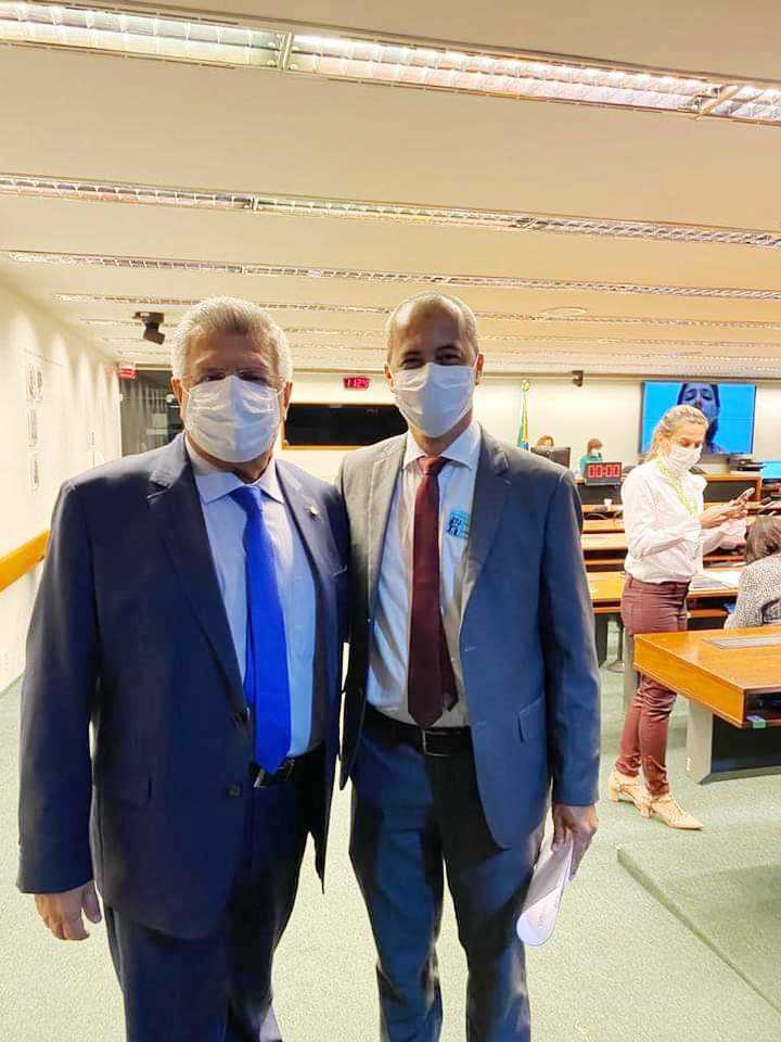 Camacã: Prefeito Paulo do Gás ganha de presente de aniversário da cidade, emenda de 400 mil reais